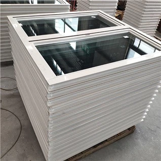 Witte aluminium ramen